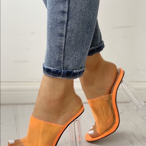 Velvet Buzzsaw Heels - Picture 2 of 3